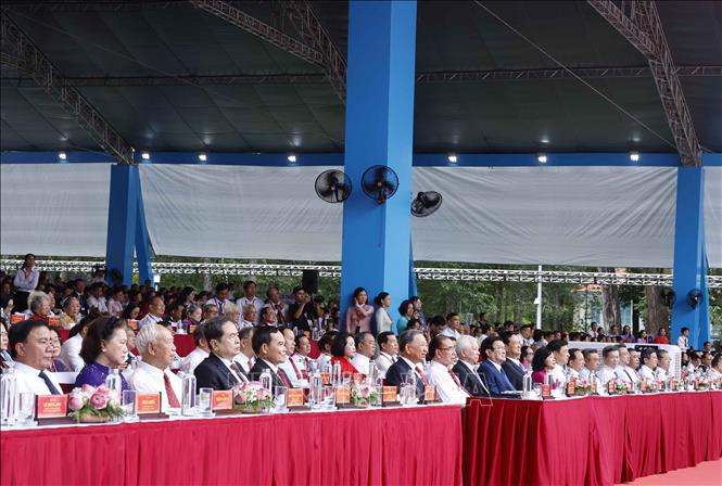 Tổng Bí thư, Chủ tịch nước Tô Lâm, các đồng chí lãnh đạo, nguyên lãnh đạo Đảng, Nhà nước dự Lễ kỷ niệm. Ảnh: Thống Nhất – TTXVN