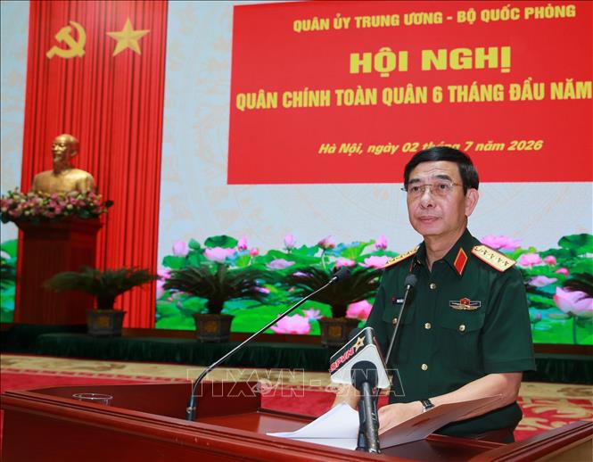 Đại tướng Phan Văn Giang, Ủy viên Bộ Chính trị, Phó Thủ tướng, Phó Bí thư Quân ủy Trung ương, Bộ trưởng Bộ Quốc phòng phát biểu. Ảnh: Trọng Đức - TTXVN