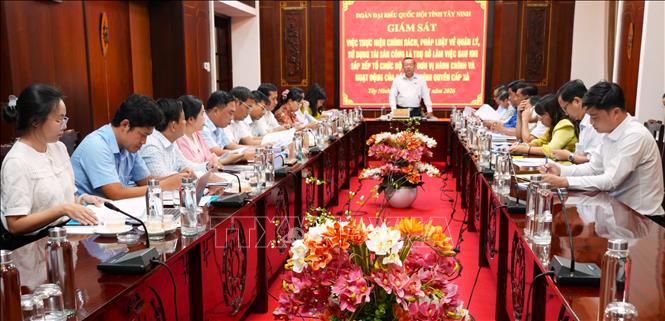 Buổi làm việc của Đoàn Quốc hội Tây Ninh với UBND tỉnh về giám sát việc thực hiện chính sách, pháp luật về quản lý, sử dụng tài sản công. Ảnh: Thanh Bình -TTXVN