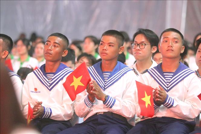 Lực lượng Hải quân Việt Nam tham dự cầu truyền hình 