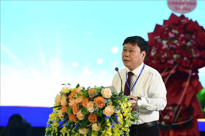 Ông Mai Đức Thông, Giám đốc Báo và Phát thanh truyền hình Tuyên Quang, phát biểu khai mạc Đại hội. Ảnh: Hoàng Hải - TTXVN