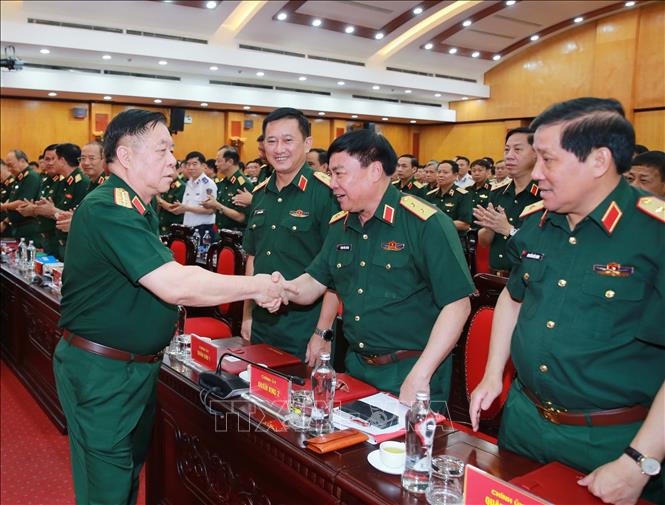  Đại tướng Nguyễn Trọng Nghĩa, Ủy viên Bộ Chính trị, Bí thư Trung ương Đảng, Ủy viên Thường vụ Quân ủy Trung ương, Chủ nhiệm Tổng cục Chính trị QĐND Việt Nam và các đại biểu dự hội nghị. Ảnh: Trọng Đức - TTXVN