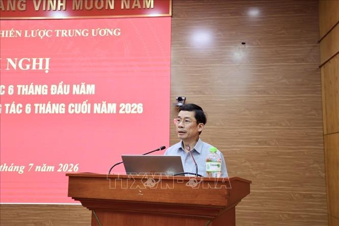 Đồng chí Nguyễn Duy Hưng, Phó Trưởng Ban Chính sách, chiến lược Trung ương chủ trì hội nghị. Ảnh: TTXVN

