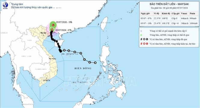 Hướng di chuyển của bão số 01 (lúc 8 giờ ngày 5/7). Ảnh: TTXVN phát