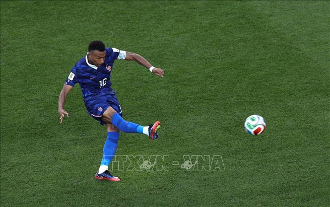 Một pha dứt điểm của tiền đạo Pháp Kylian Mbappe trong trận đấu. Ảnh: THX/TTXVN phát