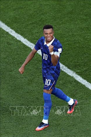 Kylian Mbappe ăn mừng sau pha lập công trên chấm phạt đền, giúp Pháp đánh bại Paraguay 1-0. Ảnh: THX/TTXVN phát