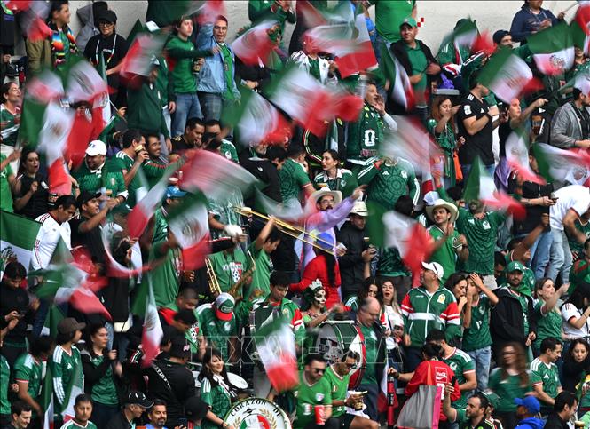 Cổ động viên đội tuyển Mexico. Ảnh: THX/TTXVN phát