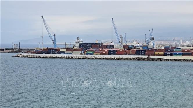 Cảng biển xuất nhập khẩu ở tỉnh Skikda - Algeria. Ảnh: Nguyễn An - PV TTXVN tại Algeria