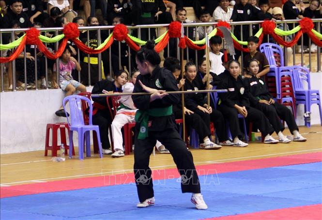 Các võ sĩ thi đấu ở nội dung Quyền thuật tại giải. Trịnh Bang Nhiệm - TTXVN