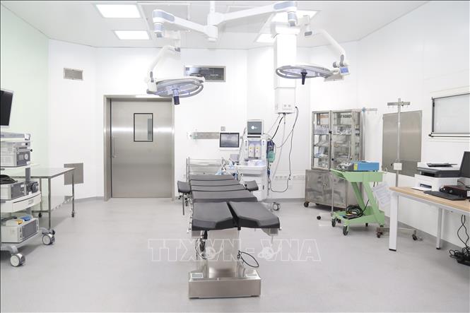 Khu vực phòng mổ đã sẵn sàng đón bệnh nhân. Ảnh: Minh Quyết - TTXVN
