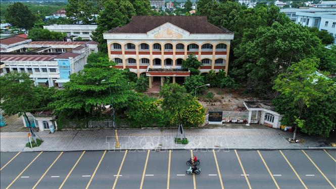 Trung tâm Kiểm soát bệnh tật (CDC) thuộc Sở Y tế trên đường 30/4, phường Tân Ninh hiện đang bỏ trống sau sắp xếp tổ chức bộ máy. Ảnh: Giang Phương - TTXVN