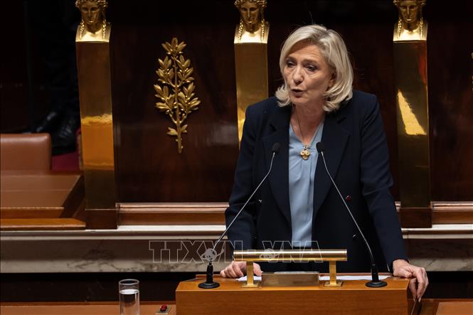 (Tư liệu) Bà Marine Le Pen phát biểu trước Quốc hội ở Paris, Pháp ngày 16/10/2025. Ảnh: THX/TTXVN phát