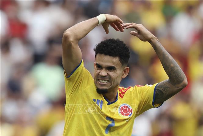 Cầu thủ Luis Diaz của Colombia thành công ở lượt sút luân lưu thứ năm. Ảnh: THX/TTXVN phát