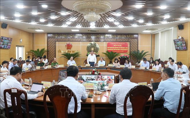 Quang cảnh Hội nghị sơ kết tình hình phát triển kinh tế - xã hội 6 tháng đầu năm và triển khai nhiệm vụ 6 tháng cuối năm 2026 do UBND tỉnh Tây Ninh tổ chức. Ảnh: Bùi Giang - TTXVN