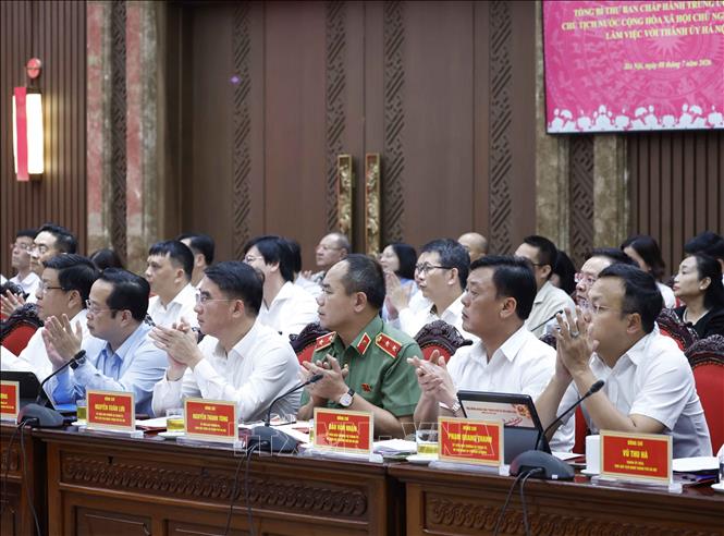 Các đại biểu tham dự cuộc làm việc. Ảnh: Thống Nhất – TTXVN
