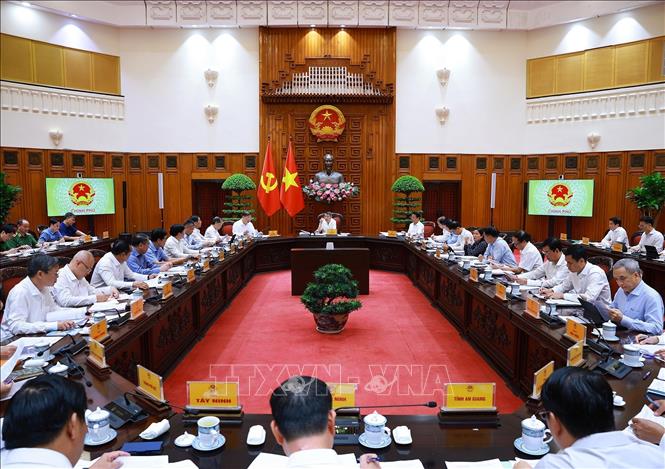 Thủ tướng Lê Minh Hưng chủ trì phiên họp của Ban Chỉ đạo Trung ương tổ chức thi hành án, thu hồi tài sản bị chiếm đoạt, thất thoát trong các vụ án. Ảnh: Dương Giang - TTXVN