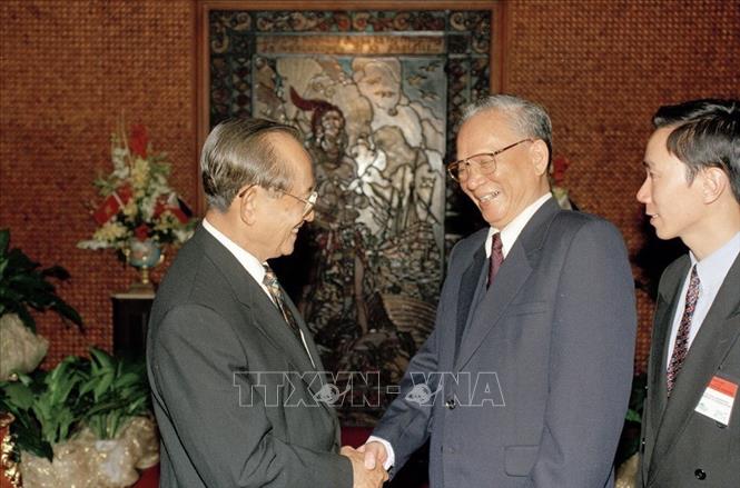  Tổng thống Philippines Fidel Ramos tiếp Chủ tịch nước Trần Đức Lương trong chuyến thăm Philippines (1995). Ảnh: Cao Phong - TTXVN