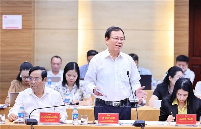 Ông Vũ Trọng Kim, Chủ tịch Hội Cựu thanh niên xung phong Việt Nam phát biểu tham luận. Ảnh: Minh Đức – TTXVN