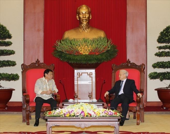 Tổng Bí thư Nguyễn Phú Trọng tiếp Tổng thống Cộng hòa Philippines Rodrigo Duterte thăm chính thức Việt Nam (29/9/2016). Ảnh: Trí Dũng – TTXVN