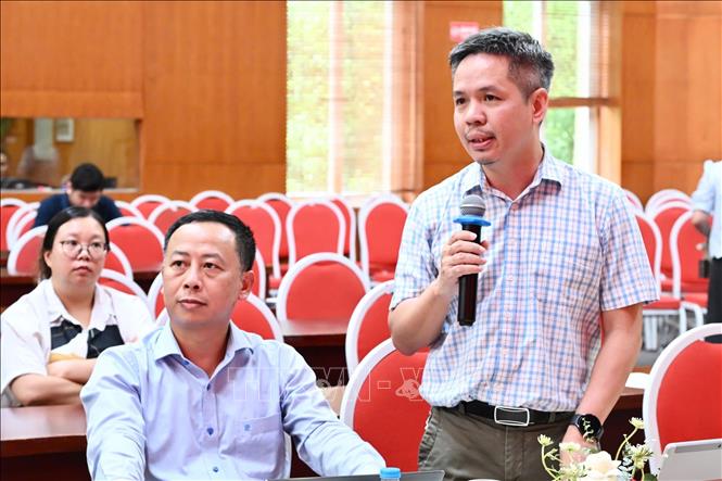 Tiến sĩ Trần Đỗ Đạt, Phó Viện trưởng Viện Khoa học và Công nghệ Việt Nam - Hàn Quốc (Vkist) chia sẻ ý kiến tại Hội thảo. Ảnh: Thu Phương - TTXVN