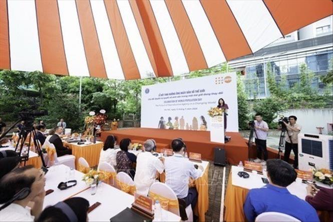 Bà Pauline Fatima Tamesis, Điều phối viên Thường trú Liên hợp quốc tại Việt Nam phát biểu tại Lễ mít tinh hưởng ứng Ngày Dân số thế giới (11/7) năm 2025 và Công bố Báo cáo Tình trạng Dân số Thế giới năm 2025 do Bộ Y tế phối hợp vớiQuỹ Dân số Liên hợp quốc (UNFPA) tại Việt Nam tổ chức (Hà Nội, 11/7/2025). Ảnh: TTXVN phát