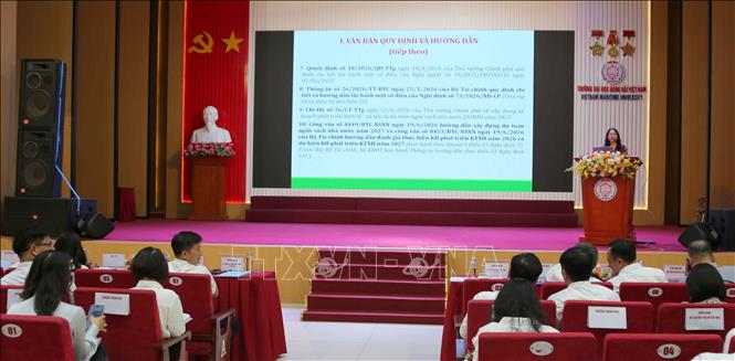 Bà Vũ Thị Hải Yến Phó Vụ trưởng Vụ Tài chính - Kinh tế ngành, Bộ Tài chính phát biểu tại hội nghị. Ảnh: Minh Thu - TTXVN