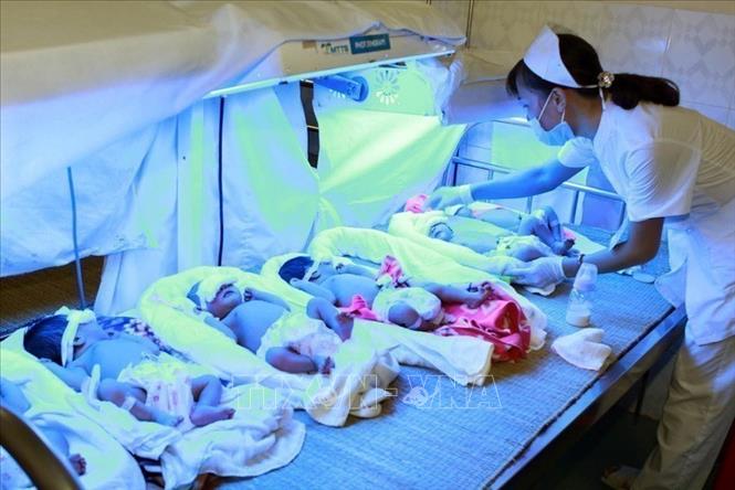 Chăm sóc trẻ sơ sinh theo mô hình 