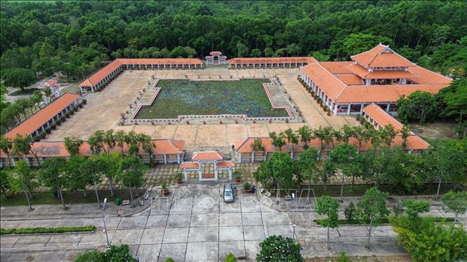 Khu di tích lịch sử cách mạng Bình Thành là nơi ghi dấu nhiều sự kiện lịch sử quan trọng trong hai cuộc kháng chiến chống thực dân Pháp và đế quốc Mỹ xâm lược. Ảnh: Giang Phương - TTXVN