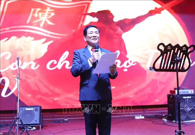 Chủ tịch Câu lạc bộ Họ Trần Việt Nam tại Lào Trần Văn Hanh phát biểu. Ảnh: Xuân Tú - PV TTXVN tại Lào