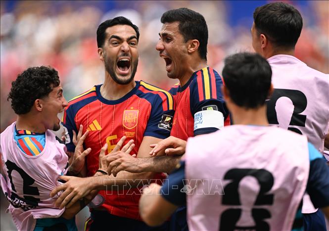 Vượt qua tuyển Bỉ với tỷ số 2-1, tuyển Tây Ban Nha vào bán kết World Cup 2026 và đối đầu với Pháp. Ảnh: THX/TTXVN phát