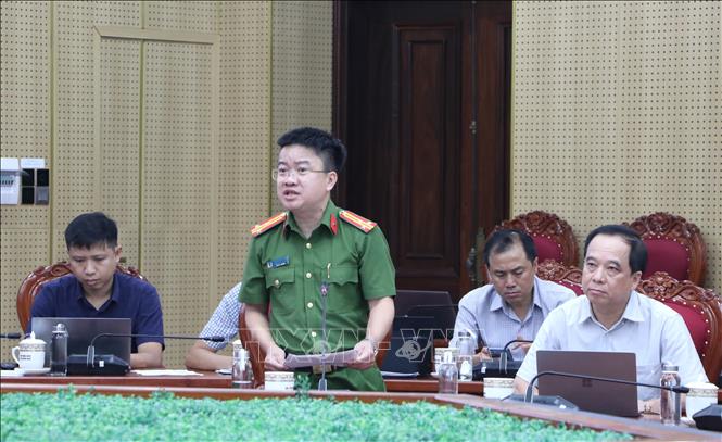 Đại diện các cơ quan chức năng phát biểu tại cuộc họp. Ảnh: Đinh Hương - TTXVN
