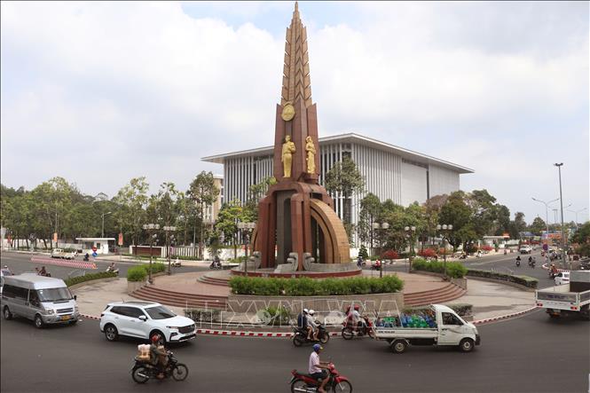 Cà Mau đặt mục tiêu tốc độ tăng trưởng GRDP bình quân 5 năm 2026 - 2030 từ 10% trở lên. Ảnh: Tuấn Phi - TTXVN