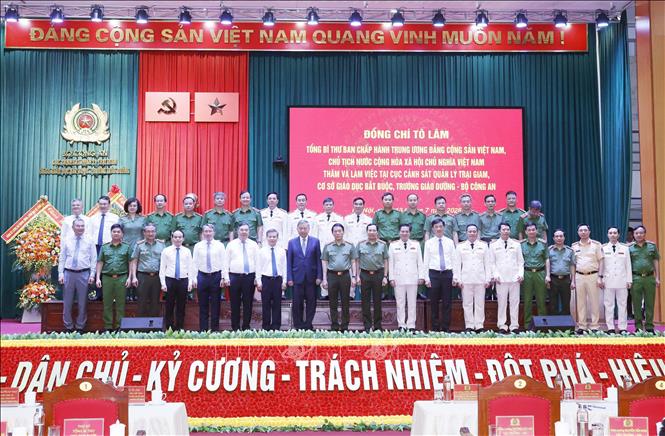 Tổng Bí thư, Chủ tịch nước Tô Lâm và các đại biểu tham dự. Ảnh: Thống Nhất – TTXVN