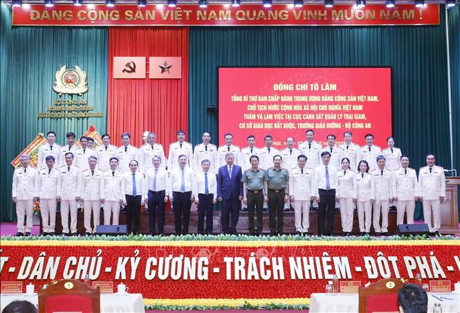 Tổng Bí thư, Chủ tịch nước Tô Lâm và các đại biểu tham dự. Ảnh: Thống Nhất – TTXVN