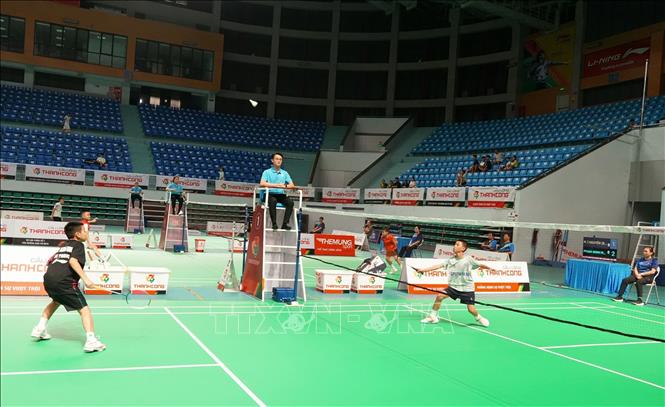 Vận động viên thi đấu nội dung đơn nam vòng loại lứa tuổi U11 tại giải. Ảnh: Đồng Thúy - TTXVN