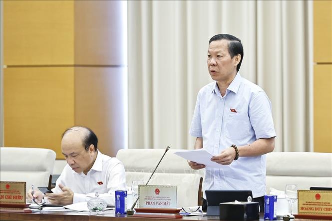 Chủ nhiệm Ủy ban Kinh tế và Tài chính của Quốc hội Phan Văn Mãi phát biểu. Ảnh: Doãn Tấn - TTXVN