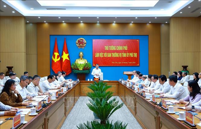 Thủ tướng Lê Minh Hưng làm việc với Ban Thường vụ Tỉnh uỷ Phú Thọ về thực hiện nhiệm vụ phát triển kinh tế-xã hội. Ảnh: Dương Giang – TTXVN 
