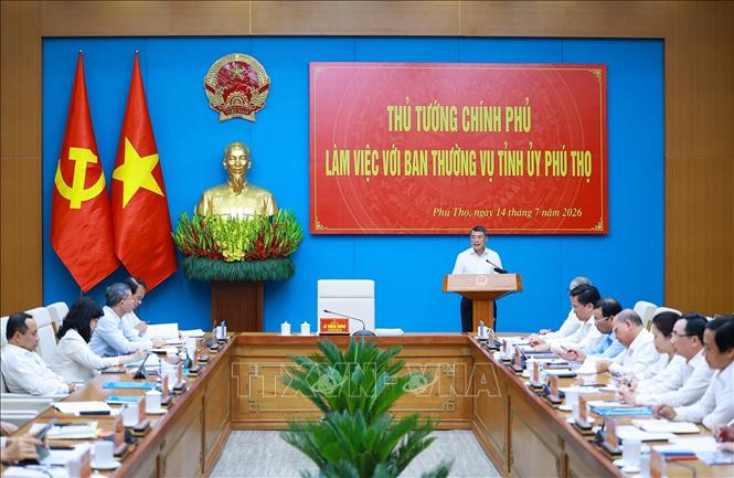 Thủ tướng Lê Minh Hưng kết luận buổi làm việc với Ban Thường vụ Tỉnh uỷ Phú Thọ. Ảnh: Dương Giang – TTXVN 
