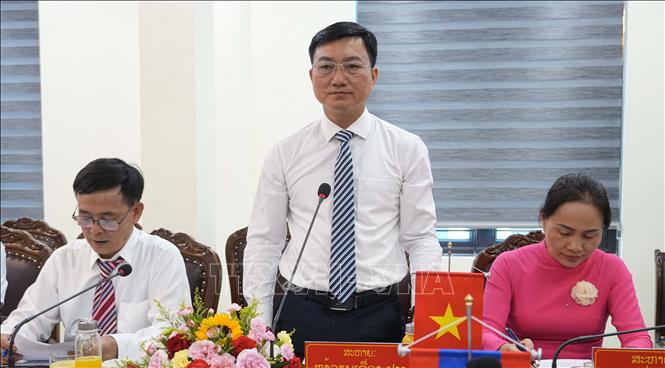 Bí thư Đảng ủy xã Na Sang, tỉnh Điện Biên Nguyễn Trường Giang phát biểu tại buổi làm việc. Ảnh: Phan Quân - TTXVN