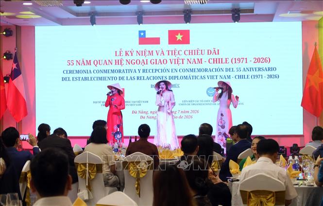 Biểu diễn giao lưu nghệ thuật tại lễ kỷ niệm 55 năm thiết lập quan hệ ngoại giao Việt Nam - Chile (1971 - 2026). Ảnh: Trần Lê Lâm - TTXVN 