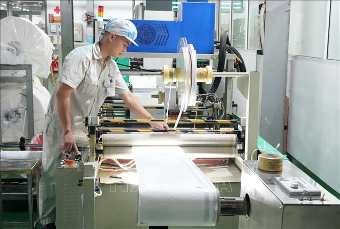 Chủ động khơi thông các nguồn lực sản xuất giúp Bắc Ninh lọt nhóm 9 địa phương tăng trưởng hai con số. Ảnh: Đồng Thúy - TTXVN