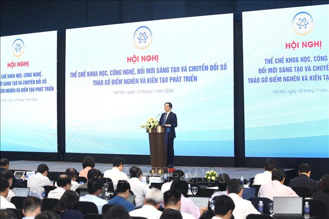 Phó Thủ tướng Hồ Quốc Dũng phát biểu chỉ đạo tại Hội nghị. Ảnh: Thu Phương - TTXVN 