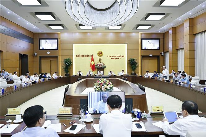 Quang cảnh phiên họp. Ảnh: Doãn Tấn - TTXVN