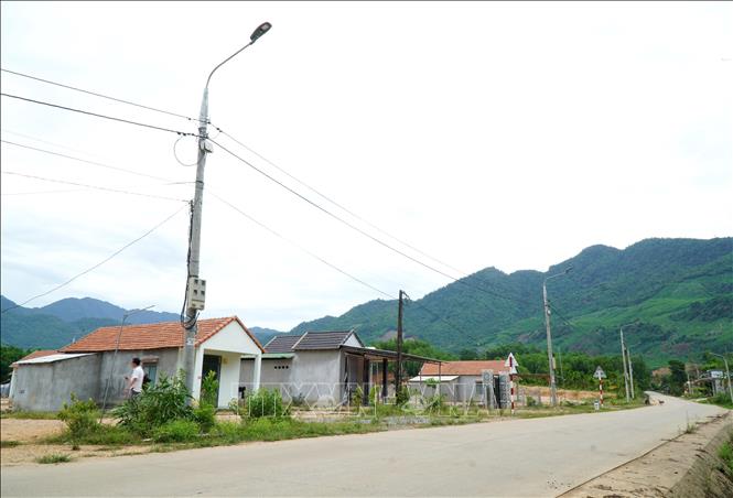 Khu tái định cư cho người dân “Nóc ông Đến” được đầu tư khang trang, đồng bộ về hạ tầng. Ảnh: Lê Phước Ngọc - TTXVN