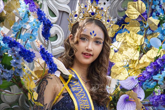 Lễ hội Á - Phi 2026 diễn ra tại thành phố Bandung, tỉnh Tây Java, Indonesia, trong hai ngày 11-12/7/2026. Điểm nhấn của lễ hội là màn diễu hành quy tụ các đại biểu và nghệ sĩ đến từ nhiều quốc gia châu Á và châu Phi nhằm giới thiệu những nét đặc sắc của văn hóa, trang phục truyền thống và nghệ thuật. Ảnh: THX/TTXVN phát