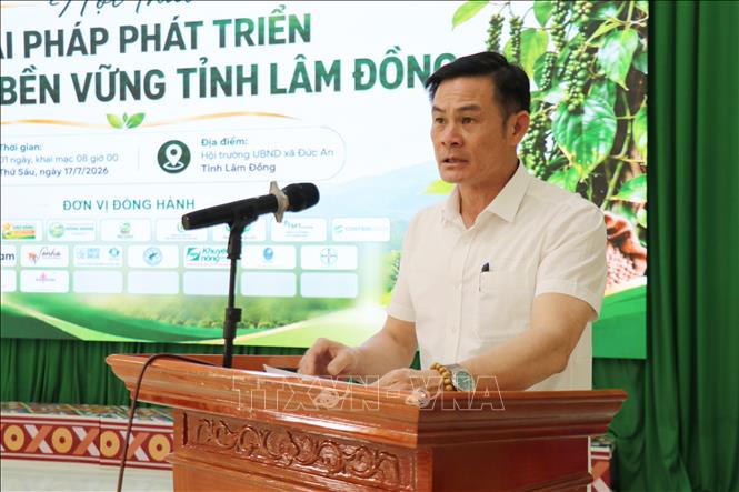 Ông Vũ Đình Cường, Phó Giám đốc Sở Nông nghiệp và Môi trường tỉnh Lâm Đồng, phát biểu tại Hội thảo. Ảnh: Nguyễn Huy Thành – TTXVN