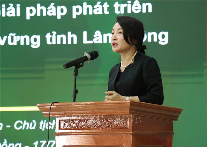 Bà Hoàng Thị Liên, Chủ tịch Hiệp hội Hồ tiêu và Cây gia vị Việt Nam (VPSA), phát biểu tại Hội thảo. Ảnh: Nguyễn Huy Thành – TTXVN