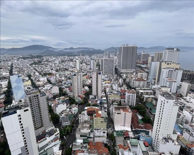 Nhiều dự án đô thị được đầu tư phát triển mạnh tại phường Nha Trang, tỉnh Khánh Hòa. Ảnh: Công Thử - TTXVN