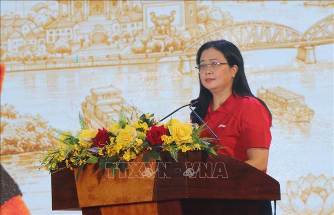 Giám đốc Sở Văn hóa, Thể thao và Du lịch thành phố Đồng Nai Lê Thị Ngọc Loan phát biểu tại lễ khai mạc. Ảnh: Lê Xuân - TTXVN