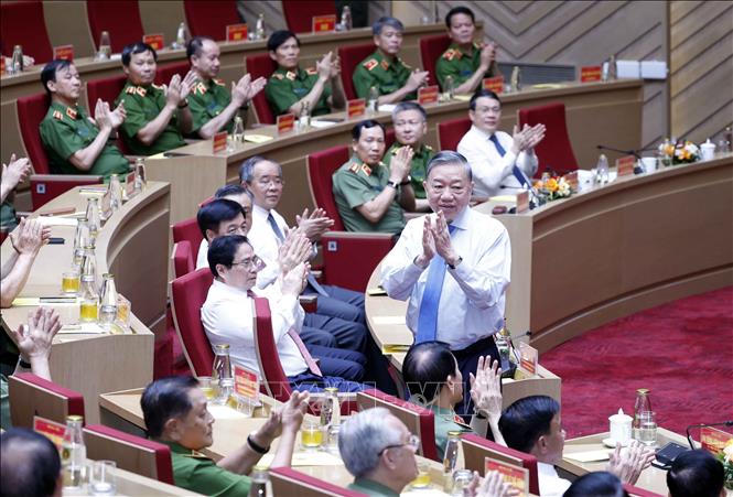 Tổng Bí thư, Chủ tịch nước Tô Lâm dự Gặp mặt kỷ niệm 64 năm Ngày truyền thống lực lượng Cảnh sát nhân dân . Ảnh: Thống Nhất – TTXVN